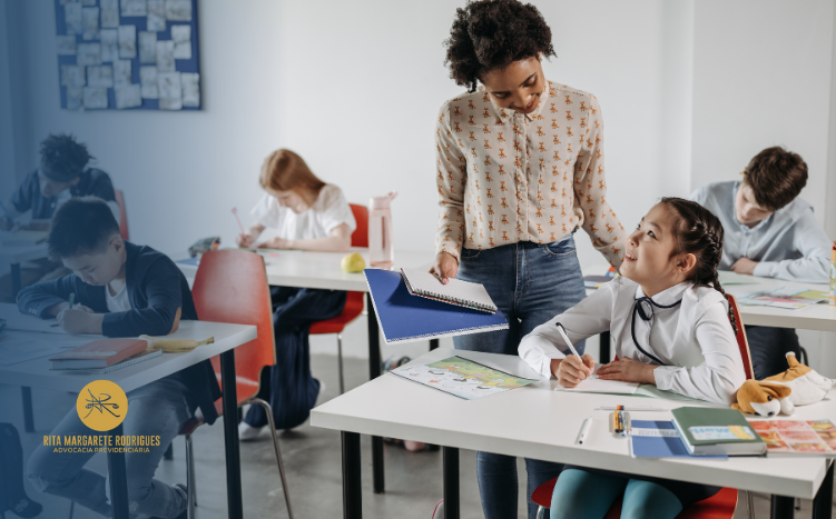 Você sabia que professores têm direito à aposentadoria especial?